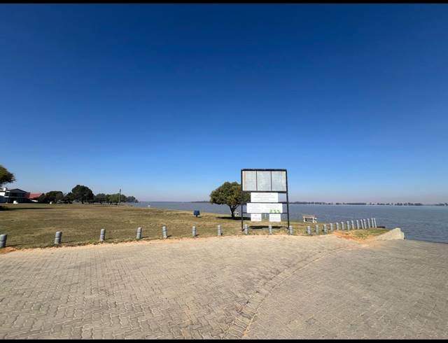 3 BEDROOM TOWNHOUSE FOR SALE IN MISTY BAY